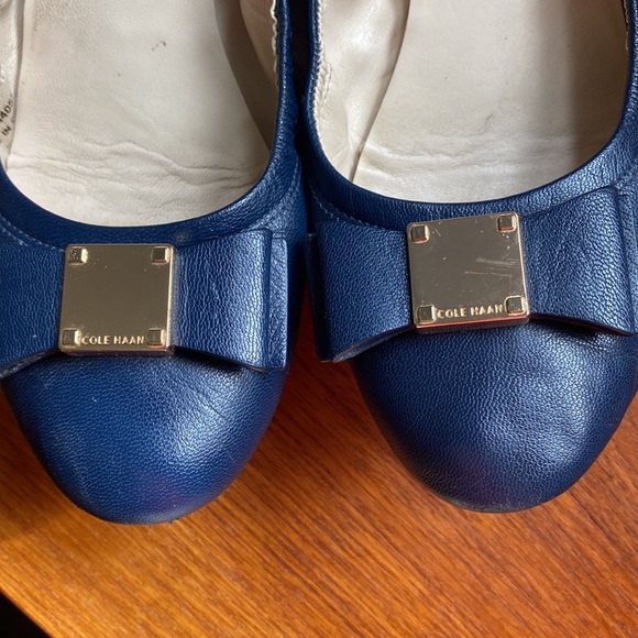 Cole Haan Elsie bow blue ballet flats. Size 6.5. - Picture 6 of 6